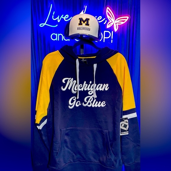🐺 M: UofM Wolverines Oversized Colorblock Pullover Hoodie, Unisex, NWT 🐺 - Picture 4 of 8
